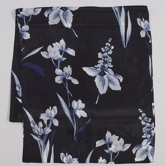 Floral Painting Silk Oblong - Picture 2 of 3